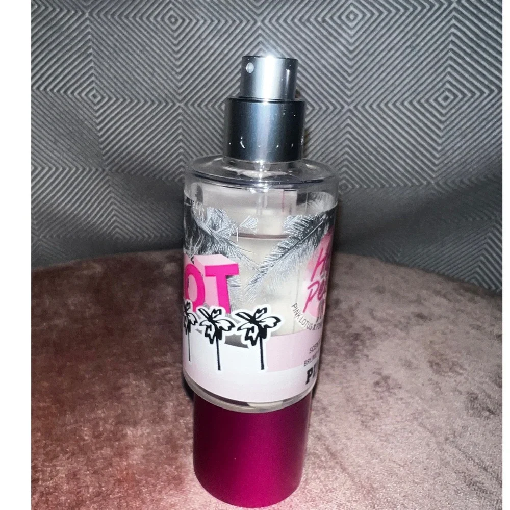 Victoria's Secret PINK Hot Petals Scented Mist 75ml 2.5oz Pink Lotus Starfruit - Picture 6 of 7